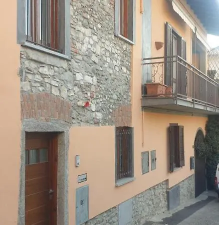 Casa Del Lago Travedona Exterior photo